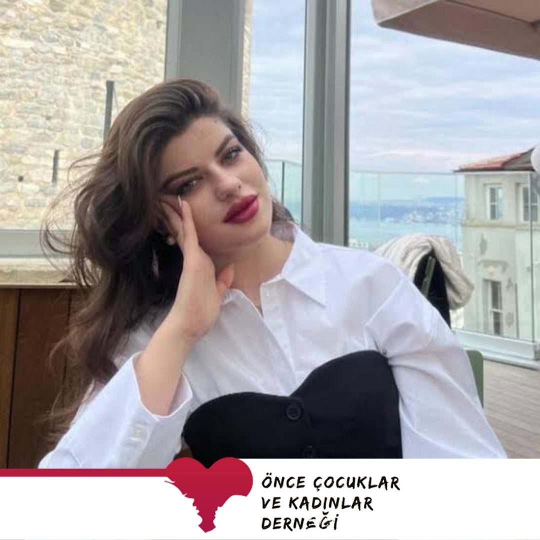 Ayşe Tokyaz cinayetine ilişkin soruşturmada polis İ.U.U. gözaltına alındı. Diğer şüpheliler hakkında soruşturma sürüyor. 

#AyseTokyazİcinAdalet
#AyşeTokyaz 
<a href="/begosmaa/">Begüm Osma Yılmaz</a>