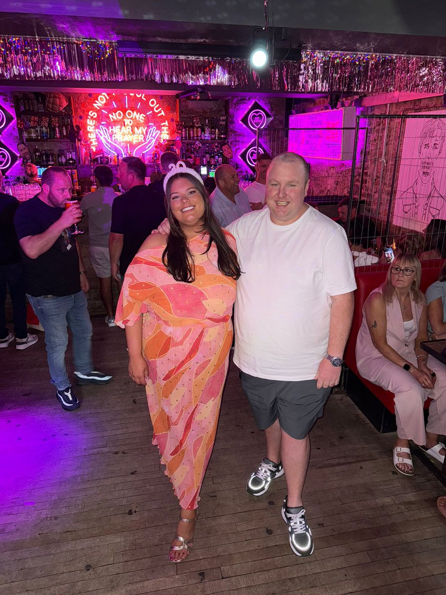 ScouserWthDrone's tweet image. Boss night in @Motel_Bar for my Sal’s birthday party 👌🏻