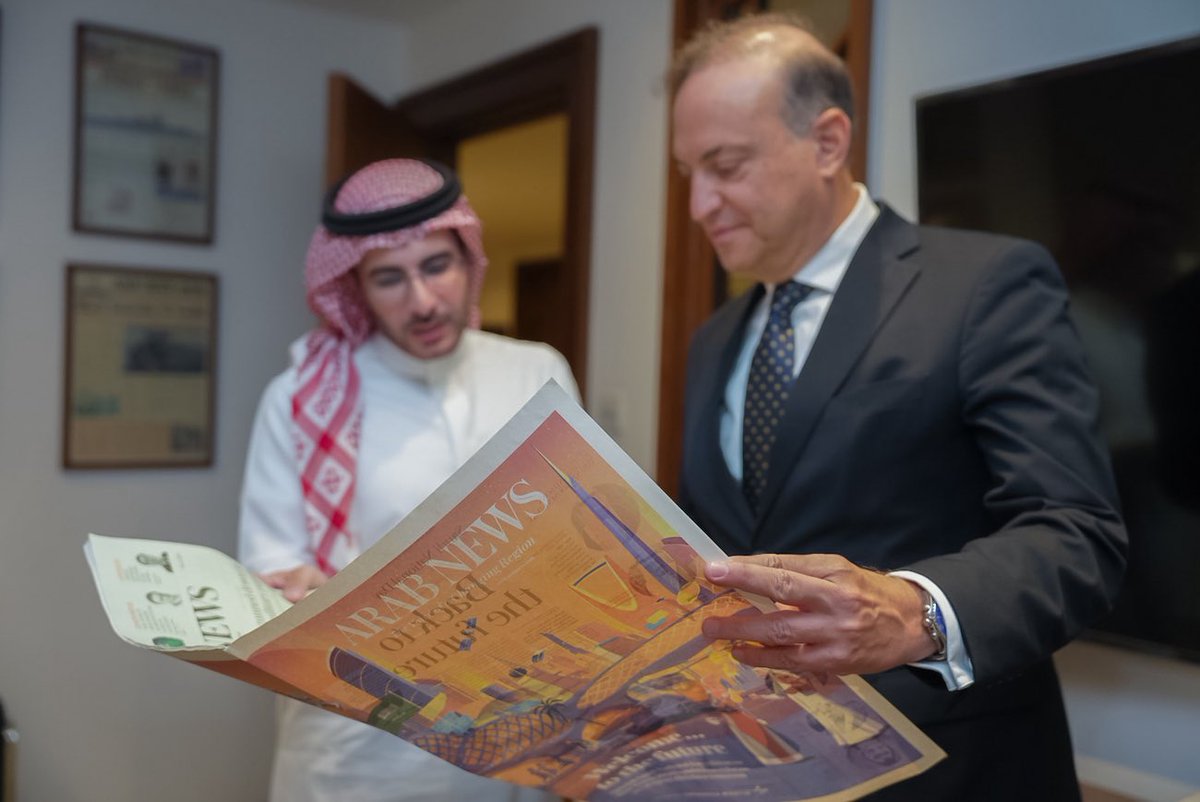 اختتم سفير لبنان لقاءاته في الرياض بزيارة لمكاتب Arab News بدعوة من رئيس تحريرها الأستاذ فيصل عبّاس حيث أشاد السفير بالقيادة السعودية الحكيمة وبالعلاقات اللبنانية السعودية المميّزة، كما وأثنى على الجهود المبذولة من قبل فريق  عمل الصحيفة. وكان له التصريح المرفق والذي نشر بعدها.