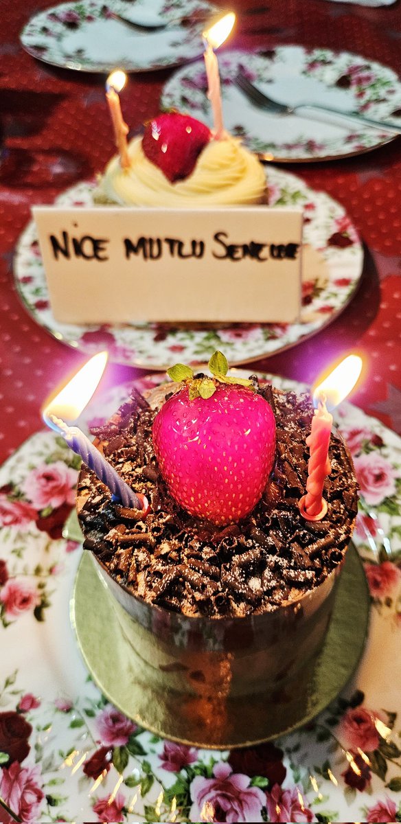 İyi ki doğmuşum 🙏🏻🥰🎉🫶🏻

#birthday #iyikidoğdum #doğumgünü