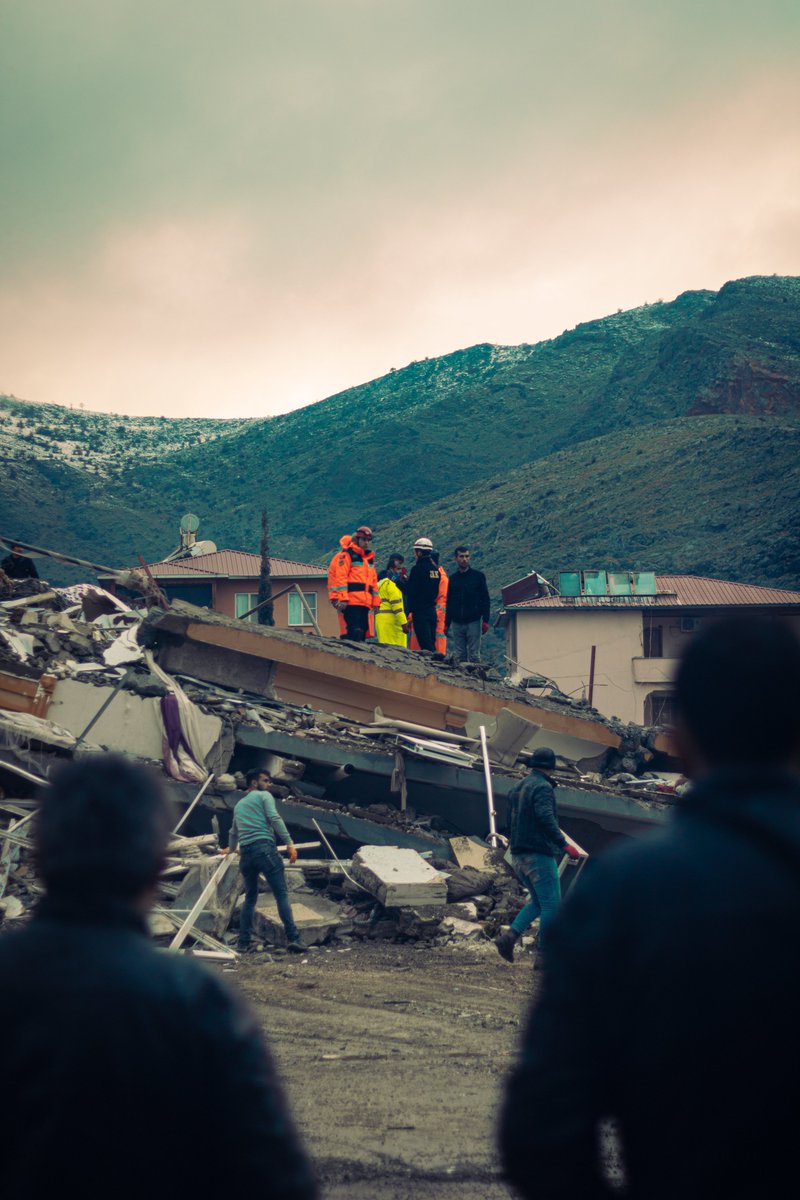 Witnessing The Chaos
#earthquakeinturkey