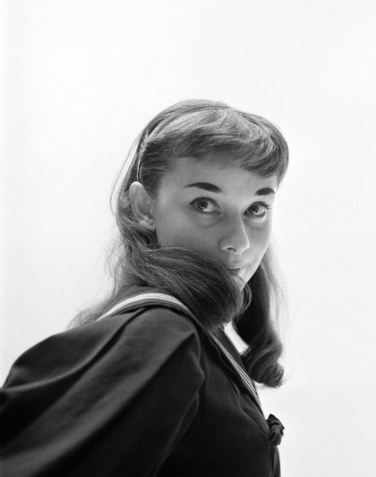 hepburnfiles's tweet image. audrey hepburn photographed by milton greene for ‘gigi’ in 1951