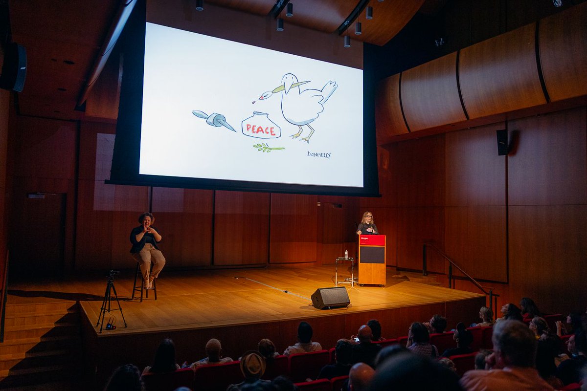 More photos of our June event with Liza Donnelly are on our flickr buff.ly/tkXZnli #CMpunk #CMNYC