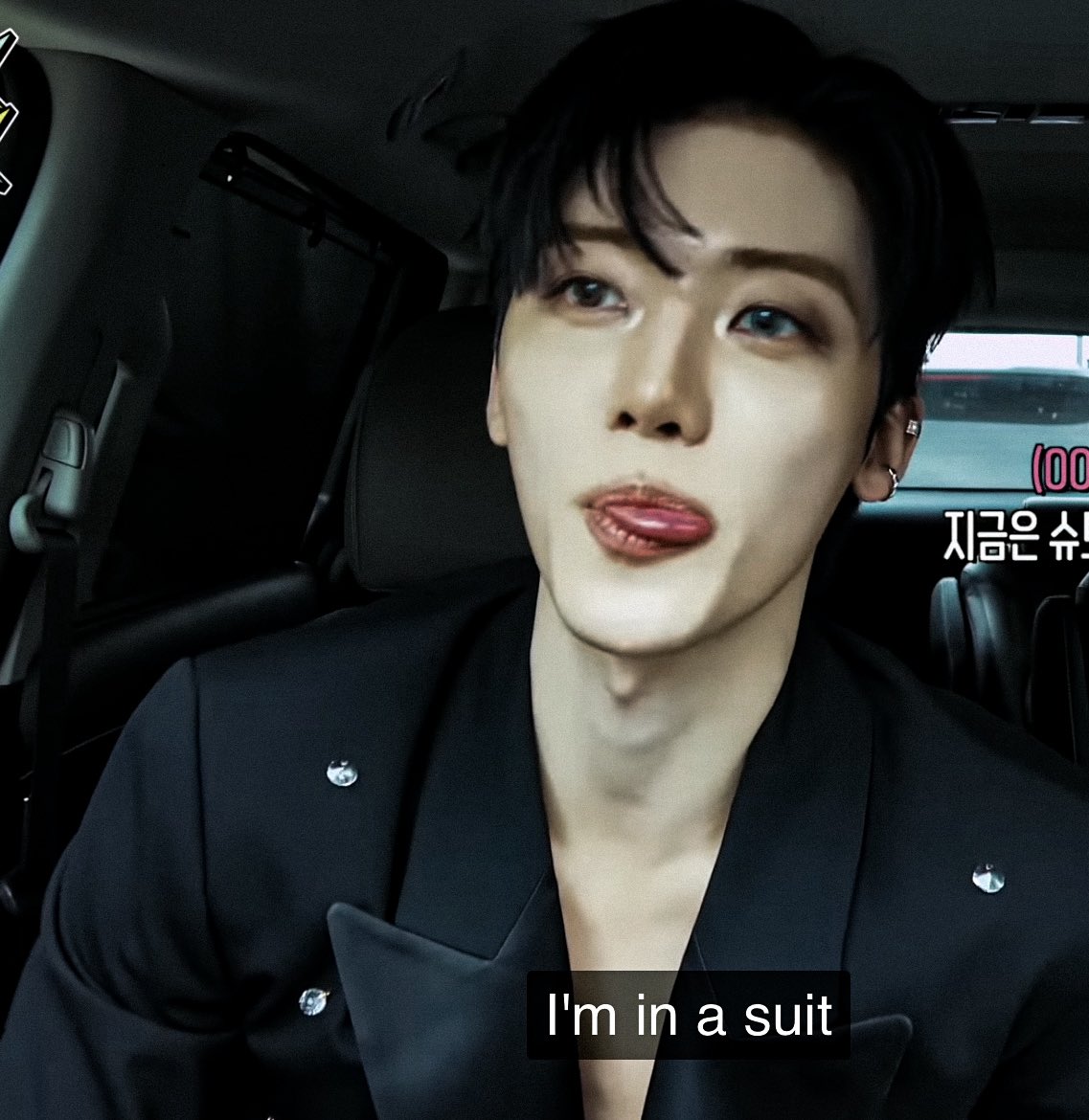 까우 lll tweet media