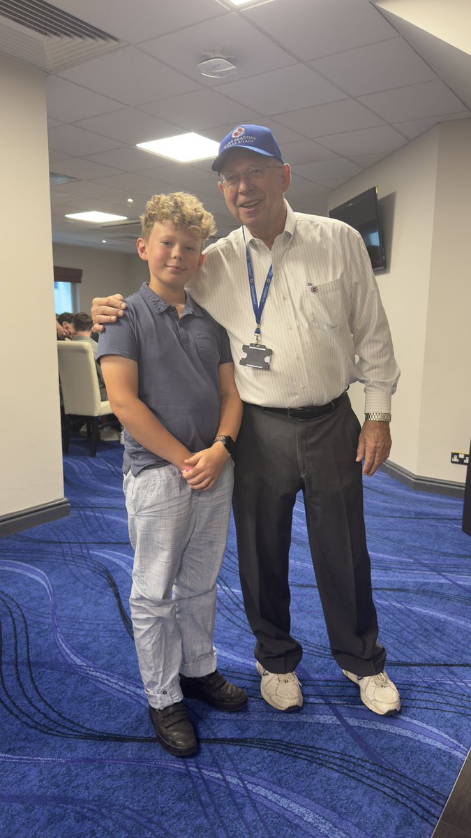 JnrRFCReporter's tweet image. Great catch up with @RCouhig before the #ReadingFC vs @SpursOfficial game. #UpTheDing