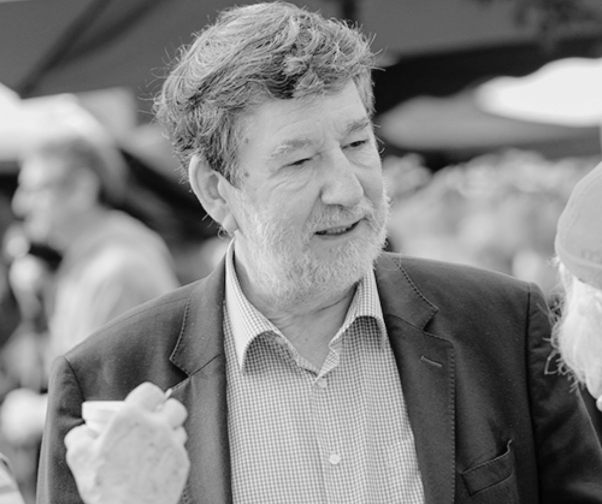 ⚫️Alain ANZIANI s’est éteint ce 19 juillet. Homme de convictions, il a œuvré sans relâche pour son territoire, avec efficacité, dignité et humilité. Au Sénat, au Conseil Régional, à Mérignac et à Bordeaux Métropole, il aura marqué durablement la vie publique girondine.
1/2