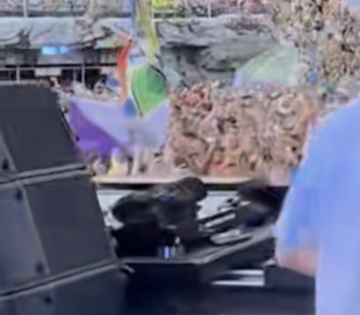 HindRFoundation's tweet image. 🚨 BREAKING 🚨
The #hindrajabfoundation and @GLAN_LAW have filed urgent legal complaints in #Belgium:
Two Israeli war criminals responsible for crimes in #GazaGenocide are attending the @tomorrowland festival. Givati flag waved.
Belgium must Act now!
More ⬇️…
