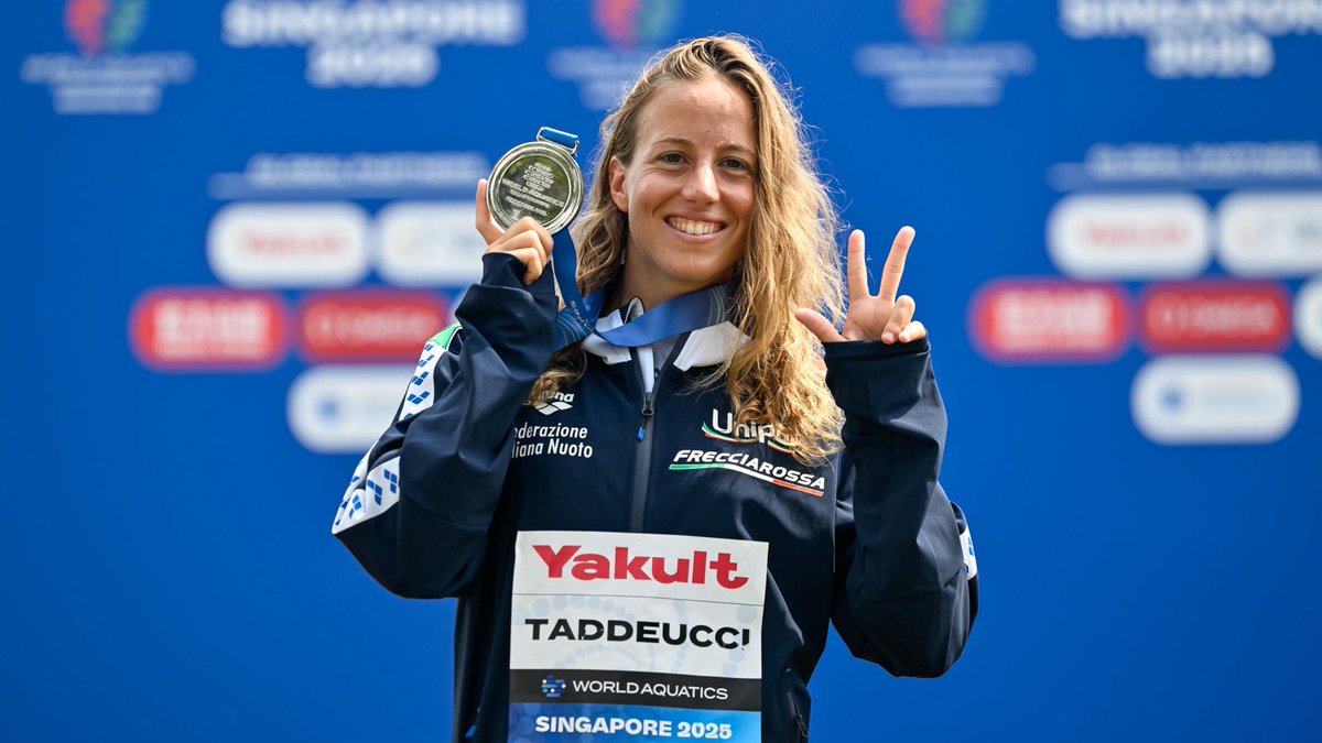 FINOfficial_'s tweet photo. ๐ DIARIO FLASH DA SINGAPORE ๐ธ๐ฌ
๐ฅ Taddeucci d'argento nella 3 km ko sprint
โจ Pelati 6ยบ e Piccoli 7ยช nelle finali del solo tech
๐คฝ๐ปโโ๏ธ Setterosa battuto 12-9 dall'Ungheria ai quarti
๐ธ @DBM_Media
#azzurri #italfondo #openwater #nuotoartistico #7rosa #pallanuoto #AQUASingapore2025 https://t.co/T9HmHjDj6Q