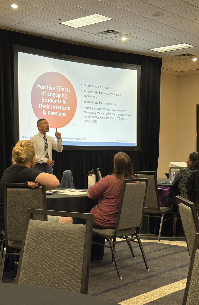 JorgeDoesPBL's tweet image. In the moment—teaching, speaking, pouring into people—I’m not thinking about how it looks. I’m focused on the mission.
I am grateful for these photos—they are a reminder that the work does reach people and that its purpose shows up.
#KeynoteWisdom #Leadership…