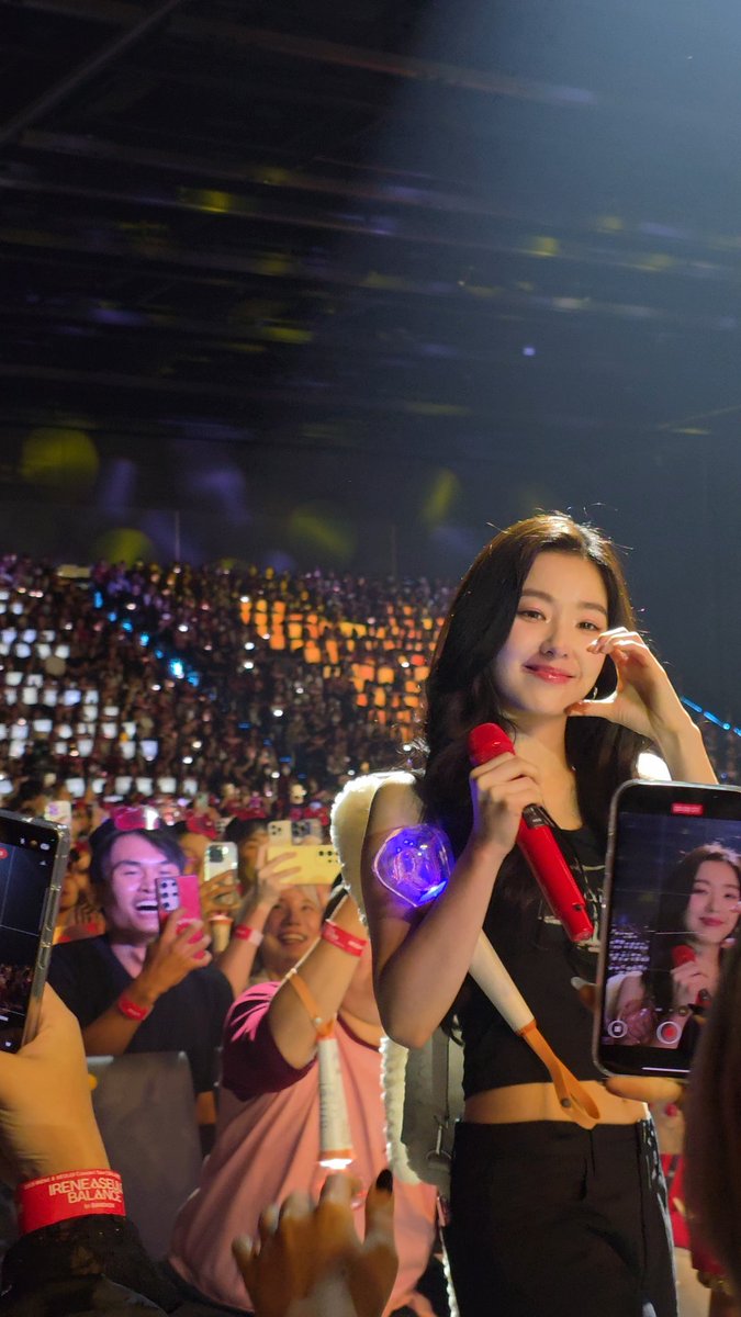 Z. 🩷💛🩵💚💜 tweet media