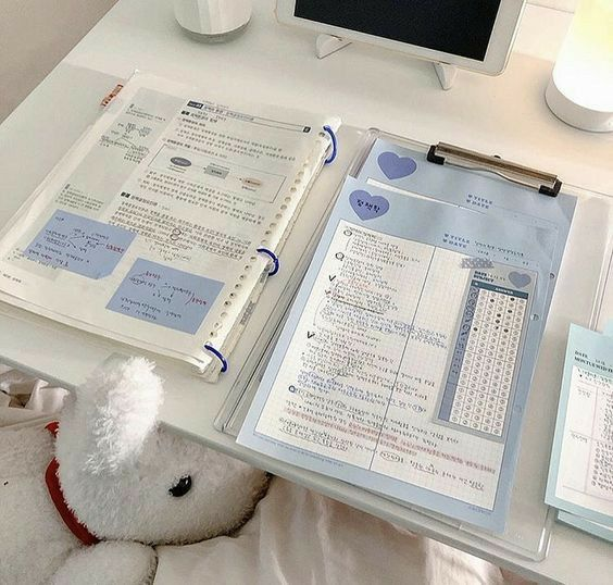 gabscrashout's tweet photo. hi! i’m gab, lf friends on #studytwt #studytwtph!

about me ᯓ✦∘˙
  ☆  aka sherb
  ☆  16, she/her, fil eng ok!
  ☆  incoming 1st yr bs stats
  ☆ 🤍: music, pop marts, graphic design, food, f1

♡ / ↻ to spread &amp; be moots :DD https://t.co/Gld0sbDhrU