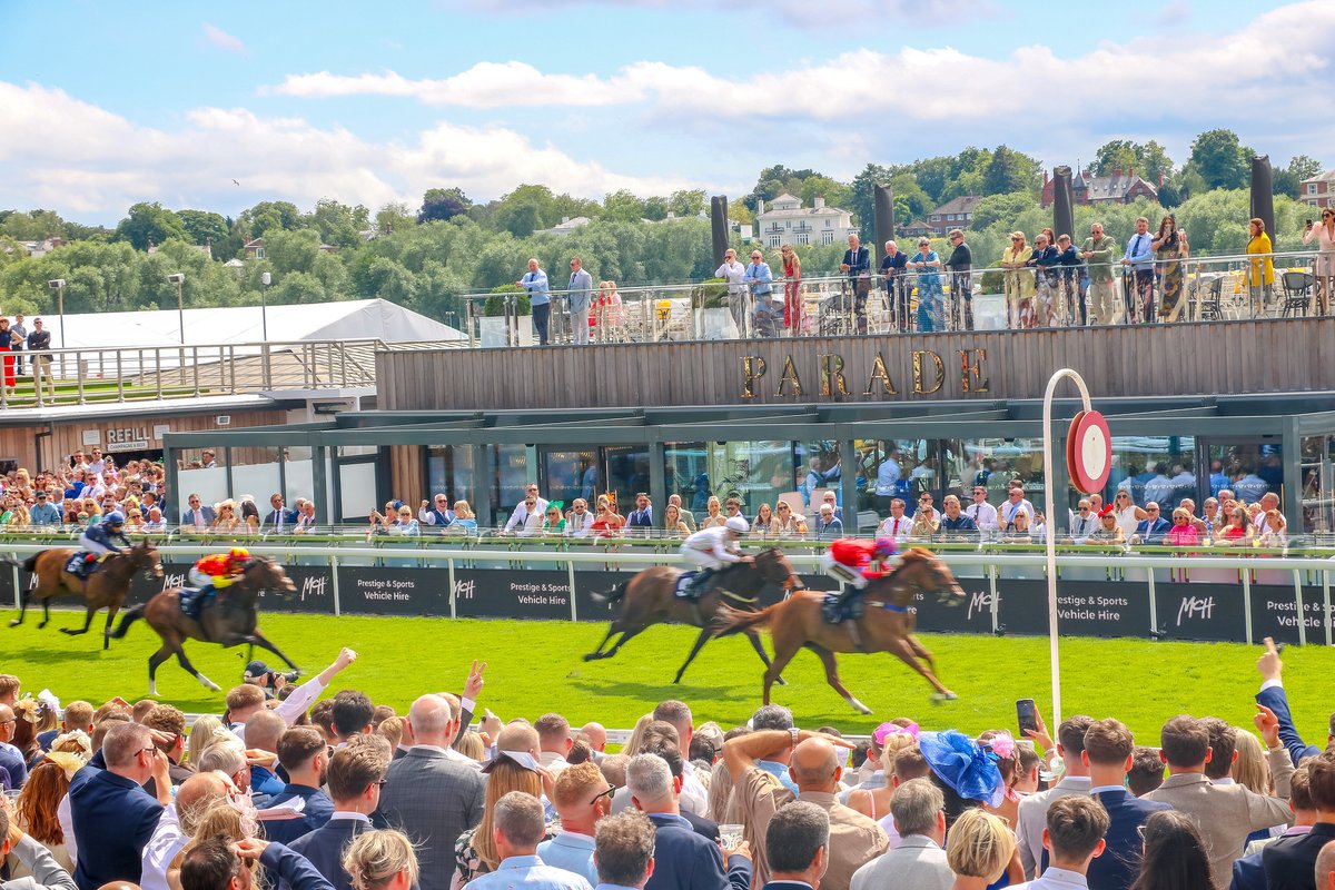ChesterRaces's tweet image. ONE WEEK TO GO🎉
Midsummer Meeting in Partnership with John Smith’s - Saturday 26 July🏇
Join us for a thrilling afternoon of flat racing, live entertainment, and unbeatable summer vibes at the Midsummer Meeting.☀️
bit.ly/3GIrQz5