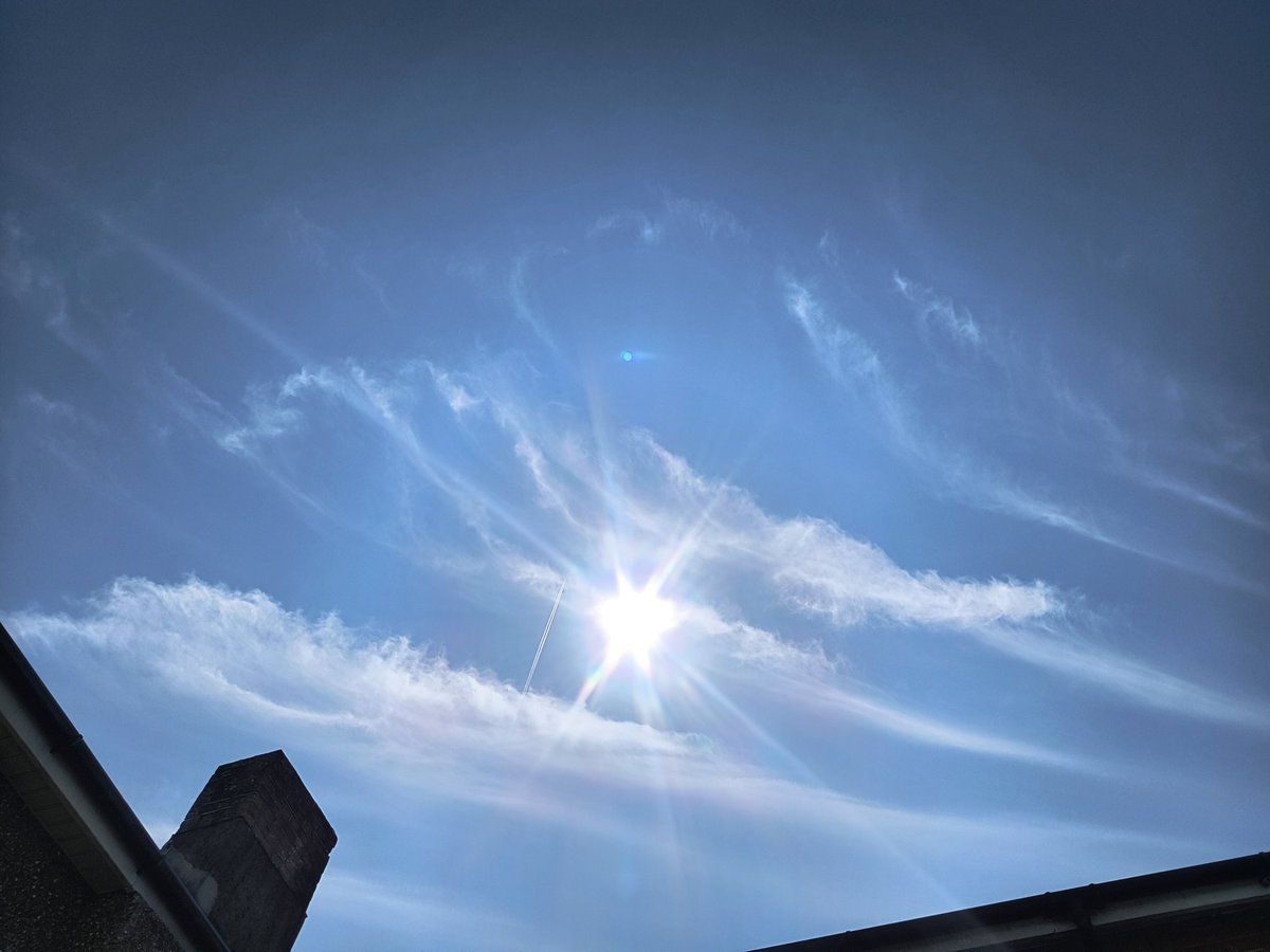 baldry_philip's tweet image. Right now in Portsmouth UK 🤔