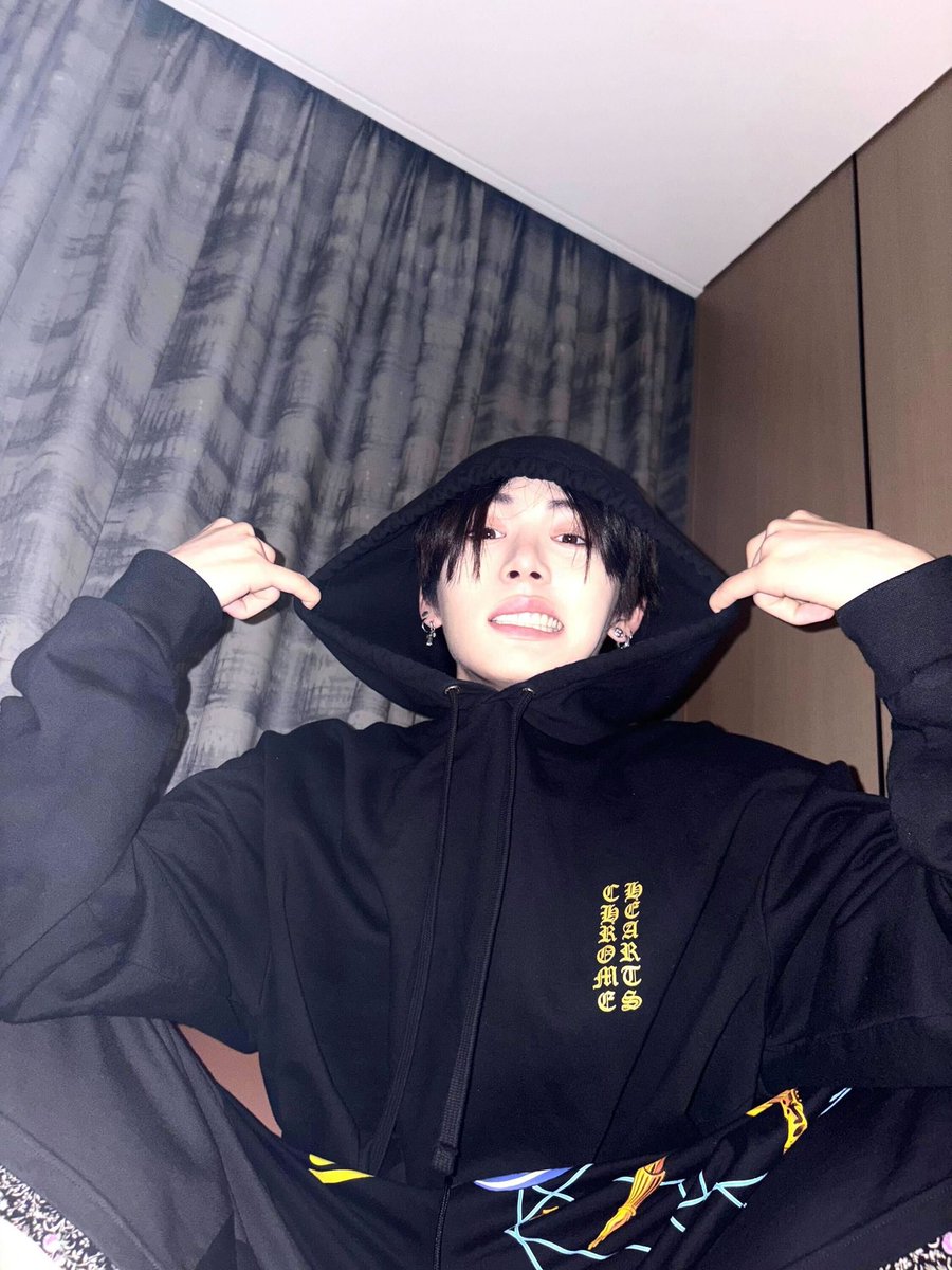 BOYNEXTDOOR_twt's tweet image. 나는 바나나 알러지 원숭이
#BOYNEXTDOOR #TAESAN
#보이넥스트도어 #태산