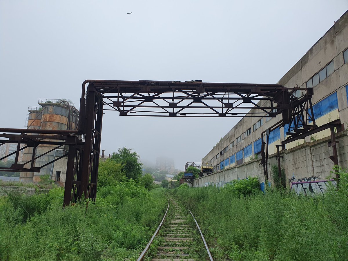GridCrab's tweet image. I might be living in some kind of industrial setting reference material heaven.