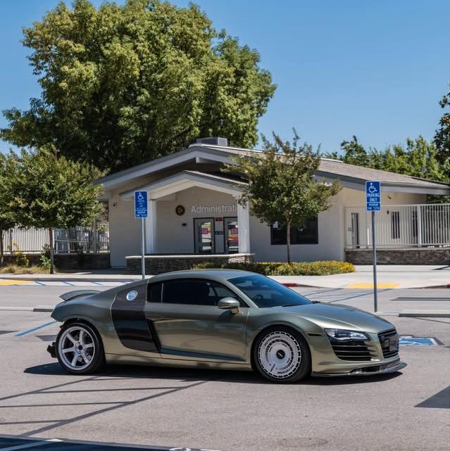 drivertodriver's tweet image. 2008 Audi R8: Moderately Modified, 420hp 4.2L Naturally Aspirated V8, RWD, Automatic. drivertodriver.com/car/-OVQbldhxw…