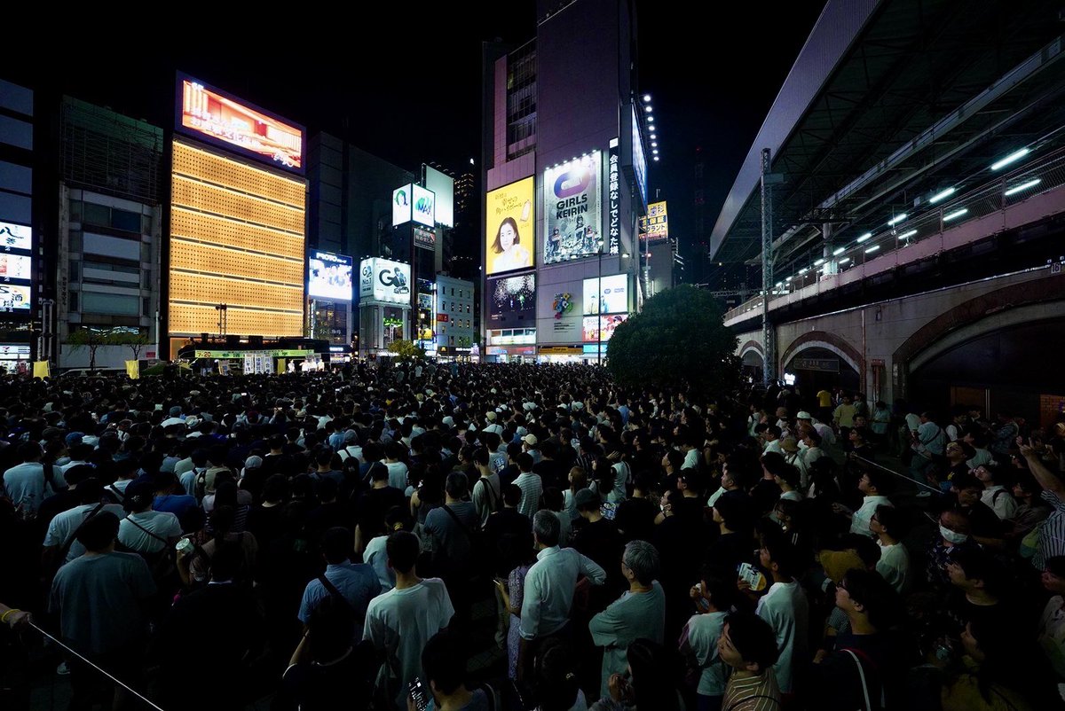 tamakiyuichiro's tweet image. 新橋駅SL広場前での最終演説
ここから始まった政党だからこそ、最後の地は、原点の地を選びました。
今日は広場に人が溢れました。見ているうちに、感謝の気持ちが溢れてきました。
東京選挙区
牛田まゆ @ushidamayu__
奥村よしひろ @YOSHI_OKUMURA29
2人とも素晴らしい候補者。…