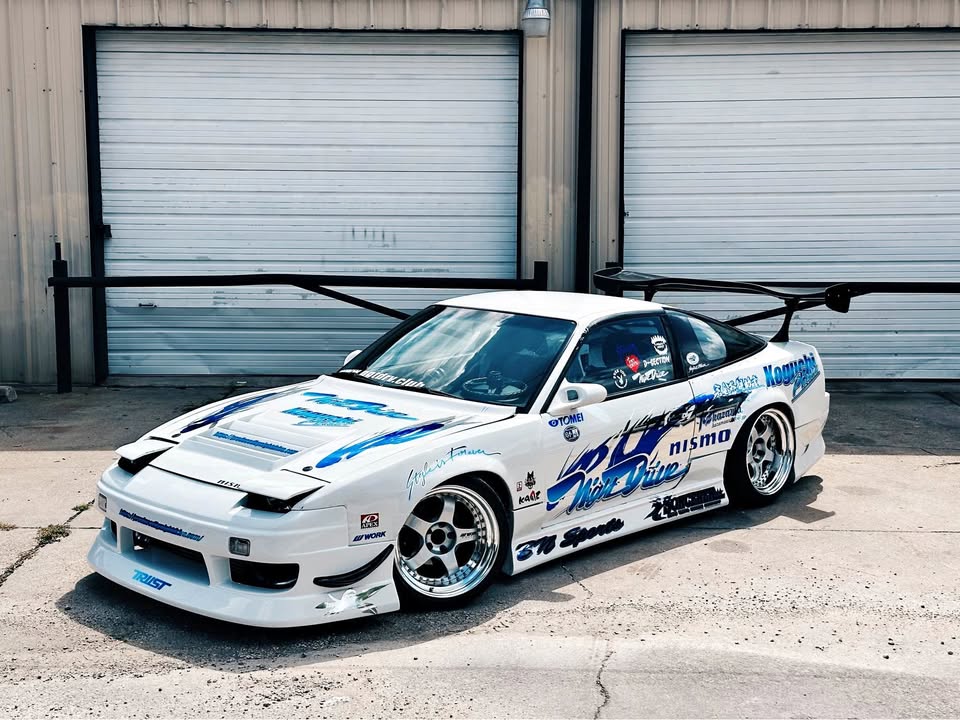 drivertodriver's tweet image. 1989 Nissan 240SX: Heavily Modified, 300hp 2.0L Turbocharged Inline 4, RWD, Manual. drivertodriver.com/car/-OVQblZ4Vu…