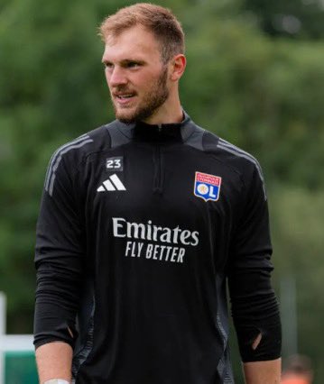 GonesRadioOff's tweet photo. 🆕 𝗣𝗢𝗜𝗡𝗧 𝗜𝗡𝗙𝗜𝗥𝗠𝗘𝗥𝗜𝗘 

Lucas #Perri est indisponible (blessé) pendant encore 2 semaines.

Georges #Mikautadze sera là dès le début de semaine.

Mathieu #Patouillet devrait reprendre rapidement.

[📰@OLPLAY_Officiel]

#OL #OLFCVB #TeamOL https://t.co/zOdS1HxFiF