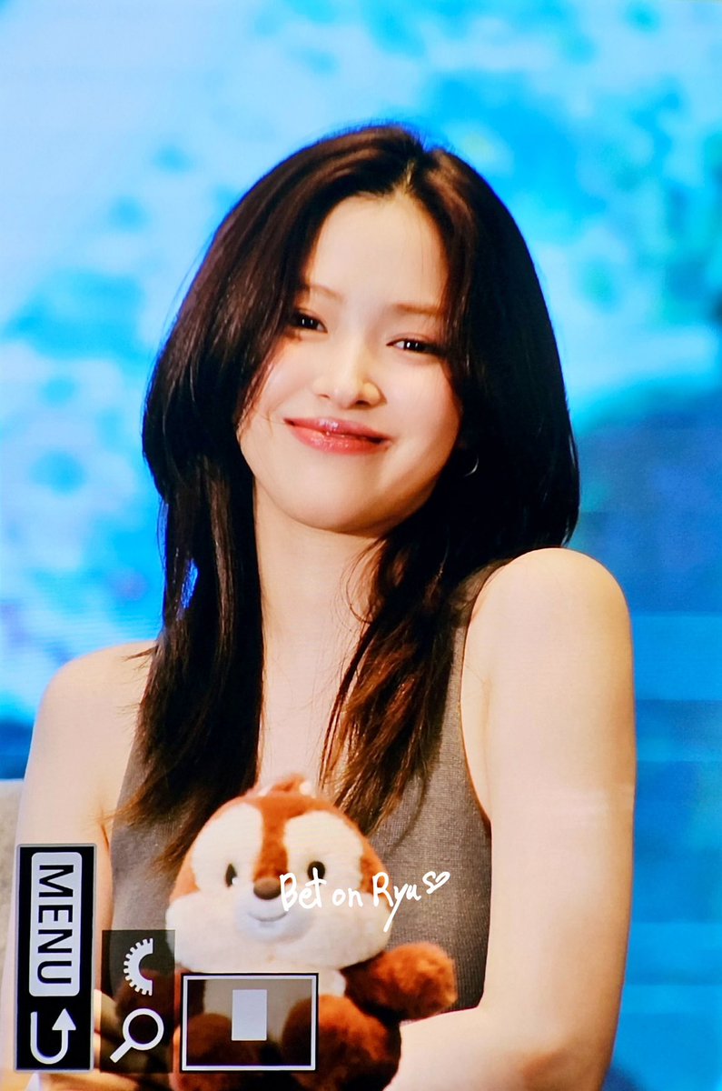 betonryu_srj's tweet image. 250719 메이크스타 1:1
모찌나가염~~~
#ITZY #있지 #RYUJIN #류진
@ITZYofficial