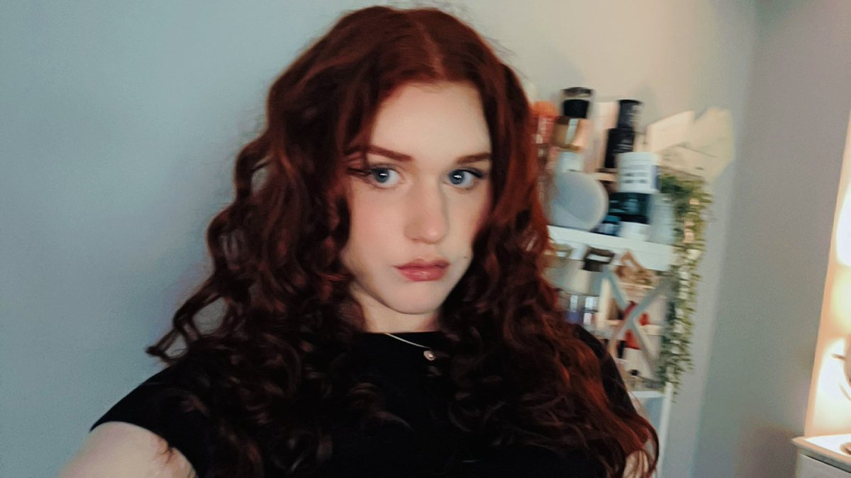 _gingeralee's tweet image. ⚫️👅⚫️
