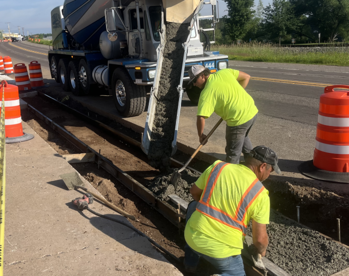 WisconsinDOT's tweet image. A pavement replacement project is making progress on WIS 13 in the city of Phillips to improve the safety and longevity of the road. Work is scheduled to conclude in mid-August. projects.511wi.gov/wis13price/
#WorkingForYou