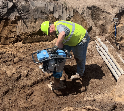 WisconsinDOT's tweet image. A pavement replacement project is making progress on WIS 13 in the city of Phillips to improve the safety and longevity of the road. Work is scheduled to conclude in mid-August. projects.511wi.gov/wis13price/
#WorkingForYou