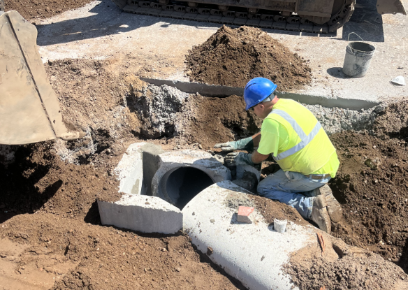 WisconsinDOT's tweet image. A pavement replacement project is making progress on WIS 13 in the city of Phillips to improve the safety and longevity of the road. Work is scheduled to conclude in mid-August. projects.511wi.gov/wis13price/
#WorkingForYou