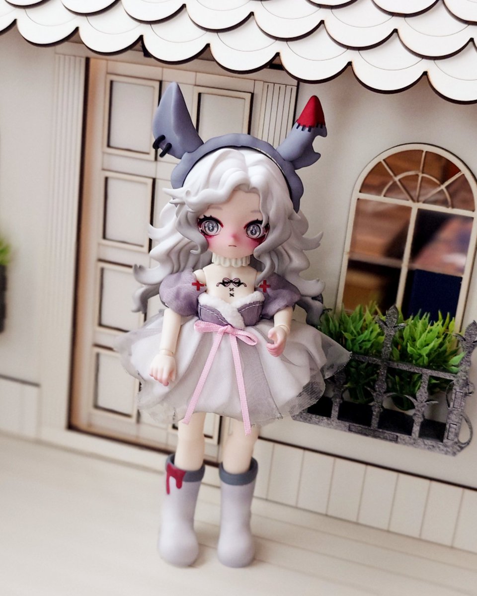 chiirarachii's tweet image. 次元界TOY Nyssa ニサ怪奇なナイトメアの黒山羊ちゃんがヘルニャー(@hermeow_shop )さんから届きましたー😊✨
なんだかんだで吊り下げ単品の予約があるのはありがたいのです✨
早速いろいろ組み替えてみてます😊✨
まんまじゃなくてすみません!
#次元界TOY
#Nyssa
#怪奇なナイトメア