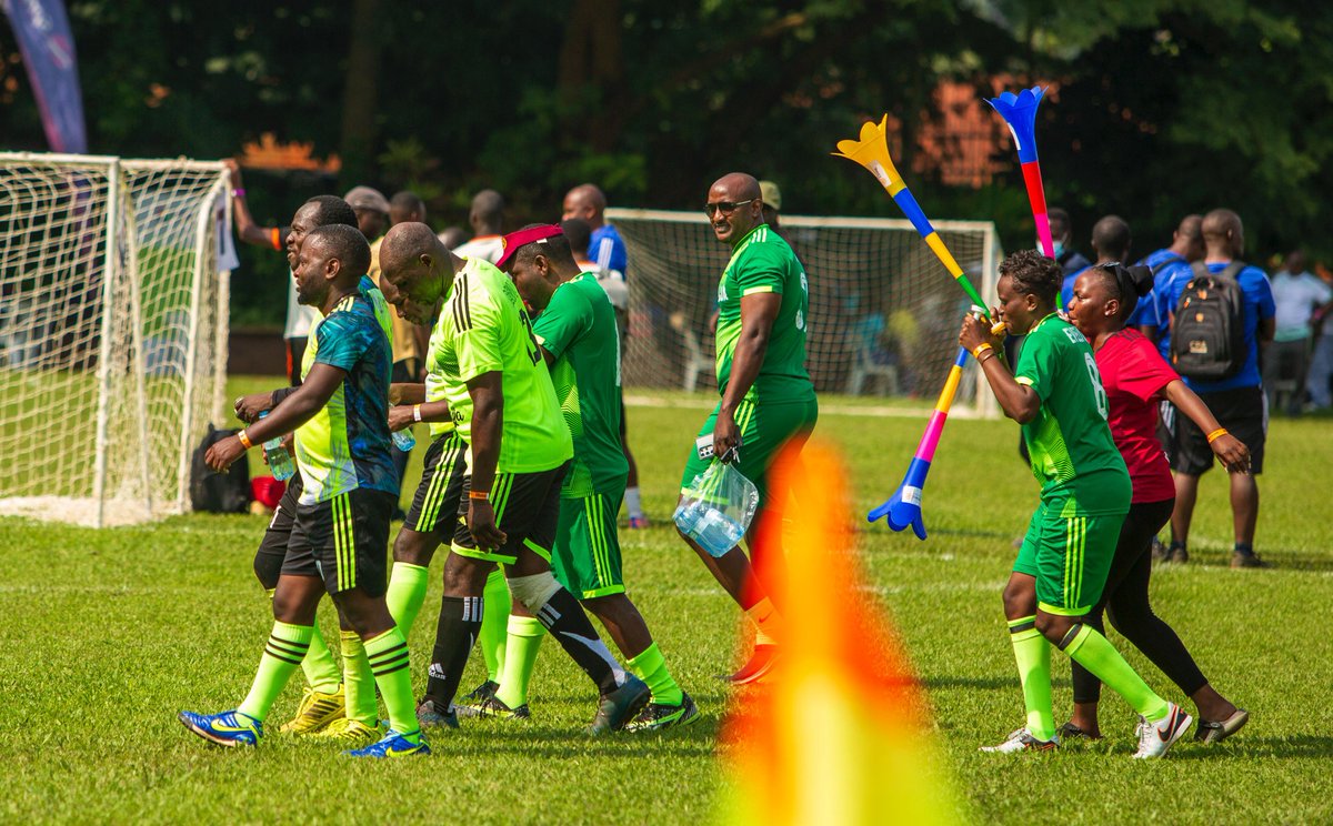 RotaryKiwatule's tweet image. And it's the Round of 32. Will your team make it to the next level?
Rc Kampala Ssese vs Rc Bunga
Rc Buloba vs Rc Kampala 7 Hills
Rc Nansana vs Rc Nalumunye
Rc Wakiso vs Rc Seguku
Rc Makindye vs Rc Bulindo
Rc Masindi vs Rc Mukono Central
#Rotary5Aside #RCKiwatule #RotaryEyamba