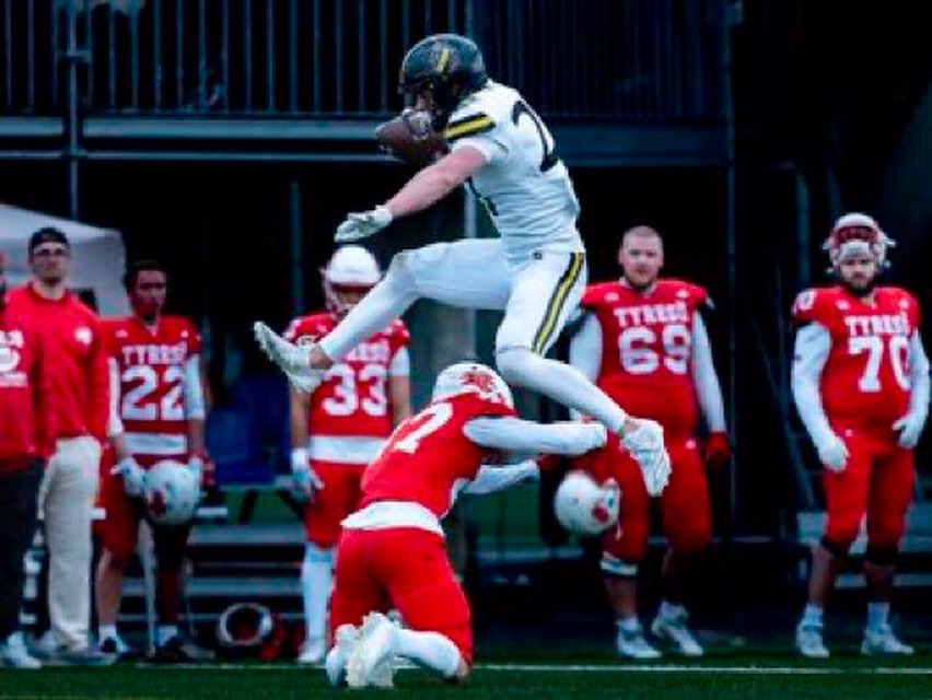 CentralNorvell's tweet image. UPDATE: Class of 2026 three-star defensive end target Gustaf Henriks Ras from Stockholm, Sweden has received an offer from Florida State.
The talented defender has informed me that he will be attending the Seminoles’ season-opening game versus Alabama. 🔥 #GoNoles #Tribe26