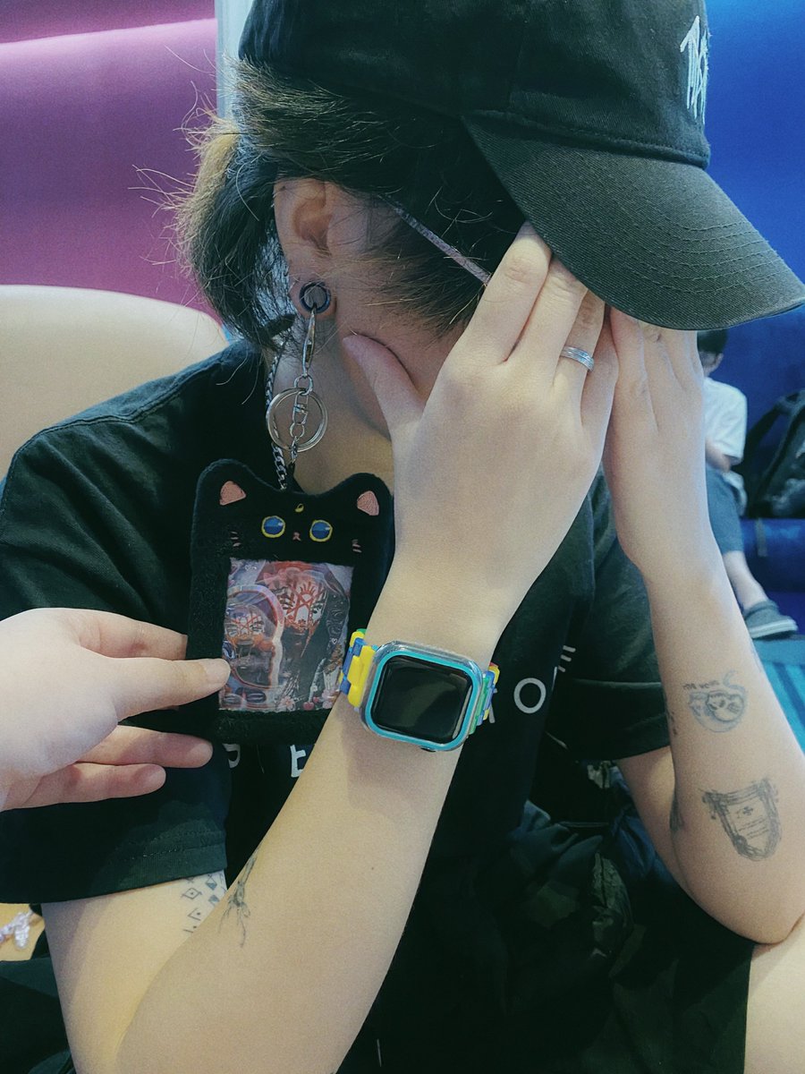 L3EARFAT_ST's tweet image. When my bag runs out of space for keychainsโฆ
