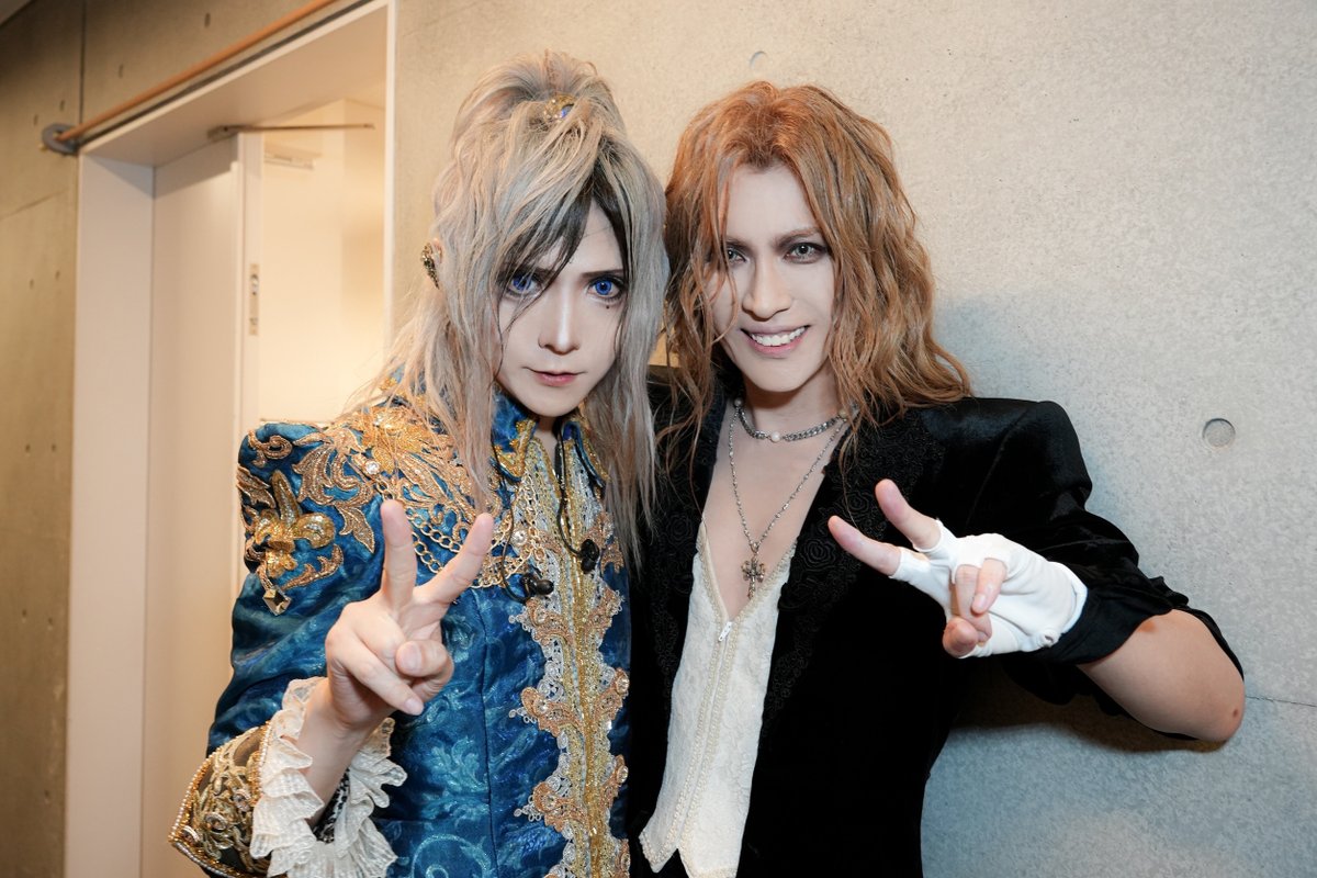 Happy birthday #KAMIJO！！(。・_・。)/🌹🎁🎉🎂🍷✨🎁🎉🎂✨🌹