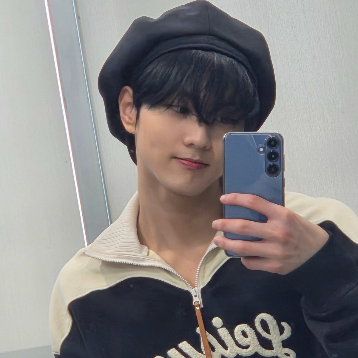 MY SHAYLA 😭😭😭 STILL THE SAME CUTIEPIE IN BERET

2021                  👒                             
2025