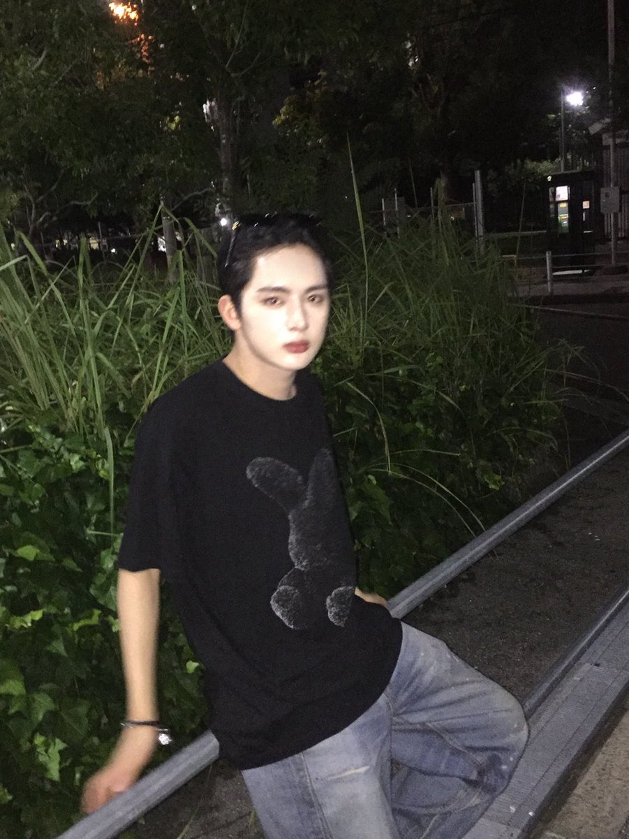 [#링치] 

오사카에서🌛

#FANTASYBOYS #판타지보이즈
#LINGQI