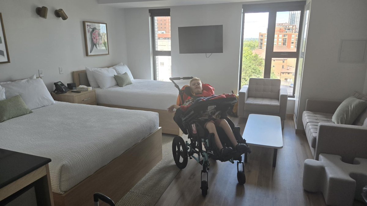 Bigdazw's tweet image. Simply put the new Ronald McDonald House in Halifax is amazing. This is our 11th year utilizing their services we are so thankful they will be forever part of our life with Chester. @RMHCAtlantic #MightyChester #iwk #Halifax