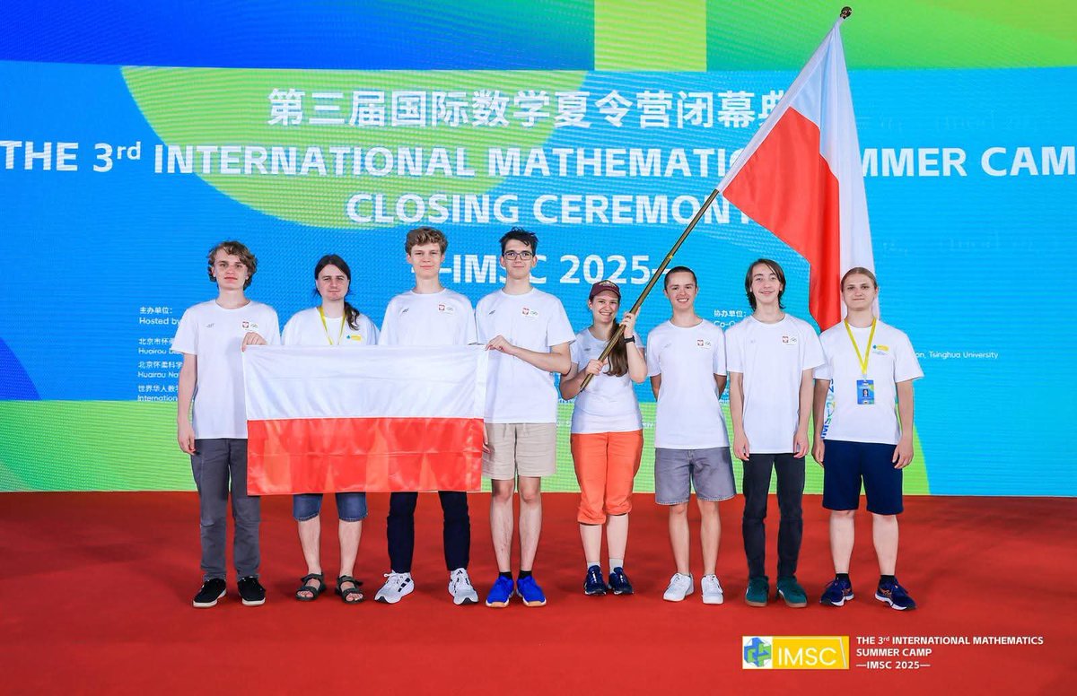 kawecki_maciej's tweet image. MAMY TO!! Polska najlepsza w Europie z matematyki w erze AI! Drużyna młodych Polaków osiągnęła dziś według naszych obliczeń na Międzynarodowej Olimpiadzie Matematycznej wynik najlepszy od co najmniej 20 lat. Zdobyliśmy 3 złota i 3 srebra, i pierwsza w historii Polski dziewczyna…