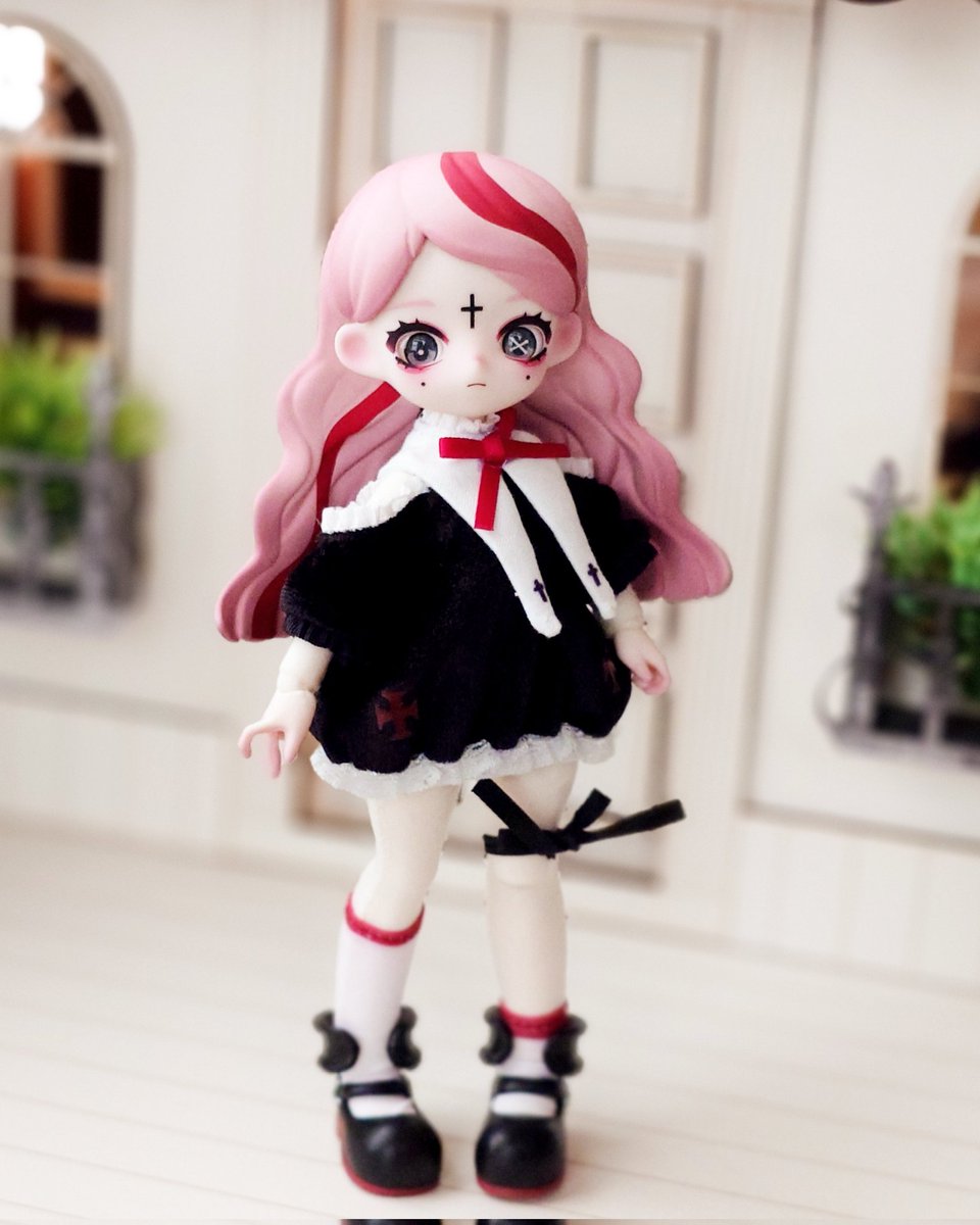 chiirarachii's tweet image. ココンちゃんは一番人気ないのかも?
額の十字架の主張激しいもんね……😂
個人的にはシスターの子のひび割れや吸血鬼の子の血の方が無理だった😂
ラクレイの目血もほんとはちょっと……
苦手とかじゃなく、こう……どうにも使い辛いな…って😂
#次元界TOY
#Nyssa
#怪奇なナイトメア