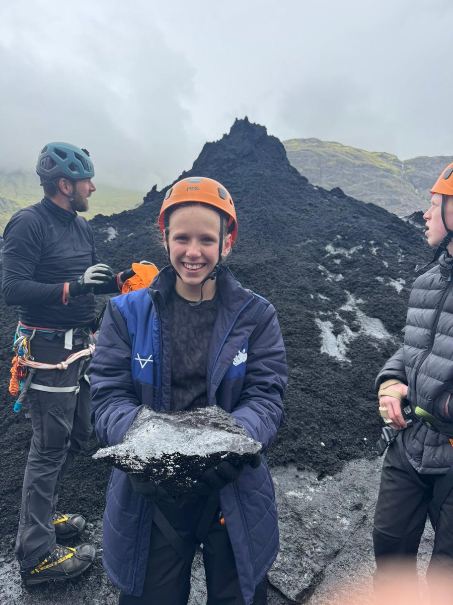 This morning our Geography students hiked up the solheimajokull glacier, where you can see volcanic ash from previous eruptions exposed as the ice melts.
#CHSIcelandTrip2025
#glacier 
#GeographyatCHS
