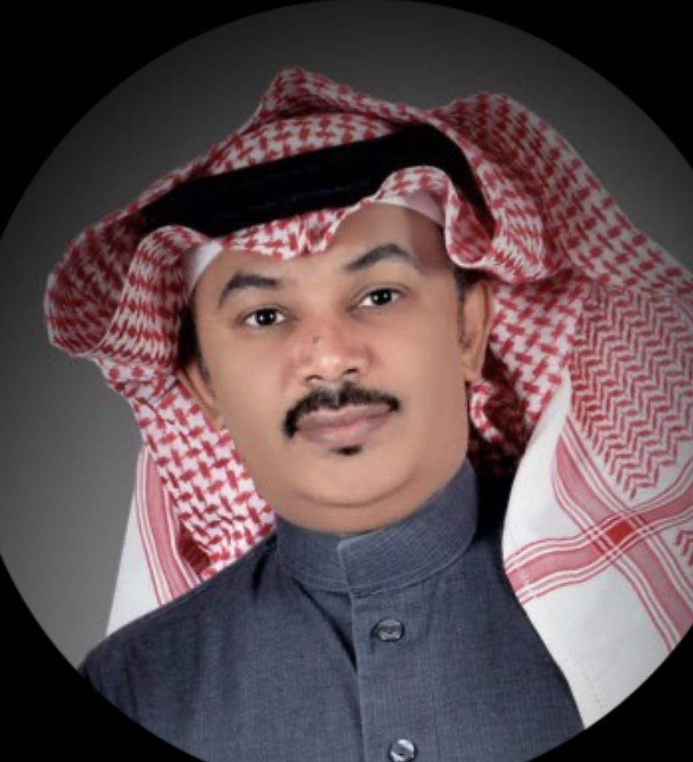 عبدالله الحسني (@abdallalhasan) on Twitter photo ياسر الجنيد <a href="/aljunaid_y/">ياسر الجنيد</a> ليس مجرد معدّ، بل كاتب يتنفس الفكرة ويصوغها بروح المثقف، وشغف الفنان، وصرامة الموثِّق. لا يرضى بما هو عابر، ولا يتكئ على المُتاح السهل، بل يُنقِّّب في الزوايا المهملة ويجوس خلال العتمات ليقتنص ضوءاً مختلفاً. إذا استوقفته فكرة، عاشها حتى تتجسّدَ في نصٍّ ياسر الجنيد <a href="/aljunaid_y/">ياسر الجنيد</a> ليس مجرد معدّ، بل كاتب يتنفس الفكرة ويصوغها بروح المثقف، وشغف الفنان، وصرامة الموثِّق. لا يرضى بما هو عابر، ولا يتكئ على المُتاح السهل، بل يُنقِّّب في الزوايا المهملة ويجوس خلال العتمات ليقتنص ضوءاً مختلفاً. إذا استوقفته فكرة، عاشها حتى تتجسّدَ في نصٍّ
