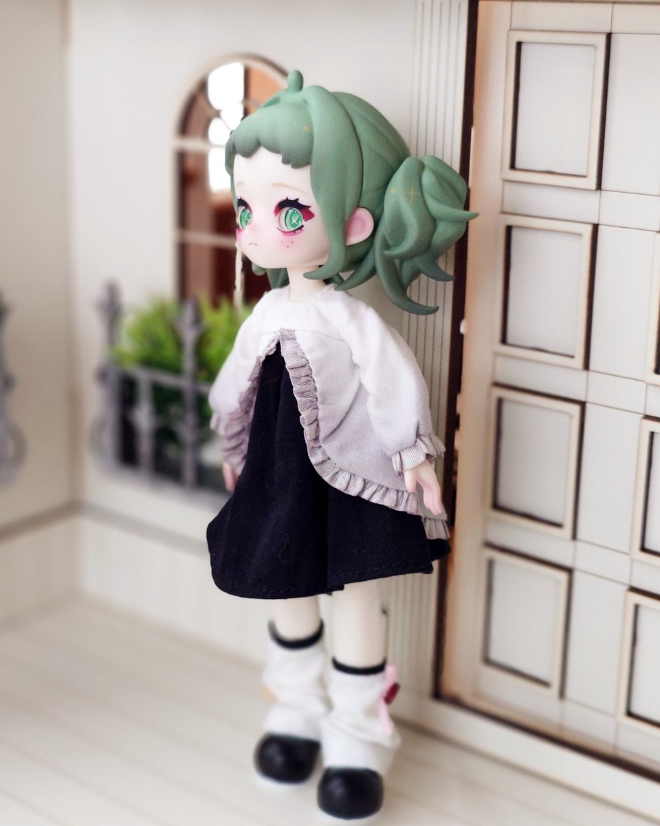 chiirarachii's tweet image. 最後は緑の子、実はこの子が一番可愛いと思ってる(モクレンフェイス入れ替えながら)
頭が重すぎず、バランスもよくて、このシリーズはこの子だけでいいんじゃない?と思うくらい好きな感じになりました!
#次元界TOY
#Nyssa
#怪奇なナイトメア