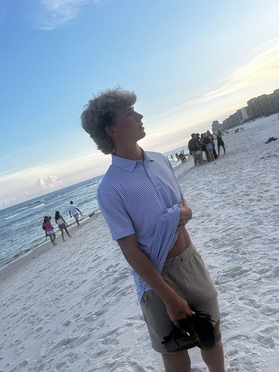 coachrsmith12's tweet image. Happy Birthday to @KyeHSmith2
Love you dude and so proud of the man you are becoming!
#Luke137Lifestyle
“For nothing will be impossible with God.” Luke 1:37 CSB
