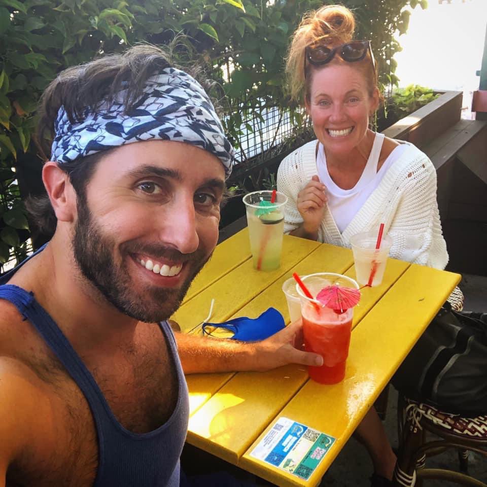 jeffconway's tweet image. Happy 30th Anniversary to @clueless! 👛 🕶️
My West Hollywood adventures with Amber herself, the lovely Elisa Donovan!