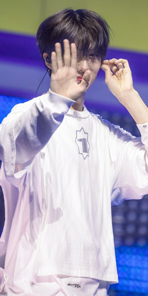 Me_3_JS's tweet image. 250715 전국 반짝투어 안동

🖐🏻🐹

#지성 #JISUNG #최강지성 #NCTDREAM