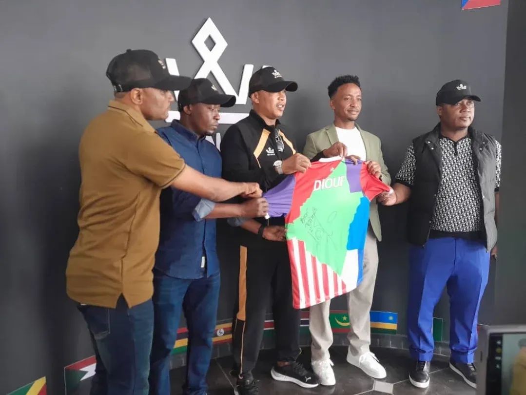 Le Vice-Président de la <a href="/FFB_Burundi/">F.F.B</a> en mission chez WANAW en #Éthiopie

Le Premier Vice-Président de la Fédération de Football du #Burundi, M. Arcade Nimubona, séjourne actuellement en Éthiopie dans le cadre d’une visite officielle au siège de la société #WANAW, nouveau