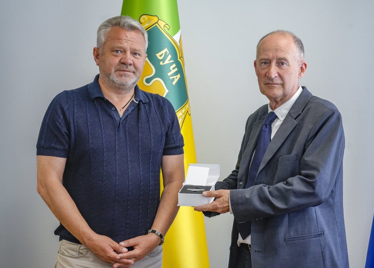 SurreyStands's tweet image. Our Charity Director, Lionel Blackman met Bucha Mayor, Mr Anatoliy Petrovych Fedoruk recently.
We have ties with Bucha and surrounding area through our humanitarian aid work from 2022 to date.
We hope to both further and deepen our relationship with Bucha and its community…
