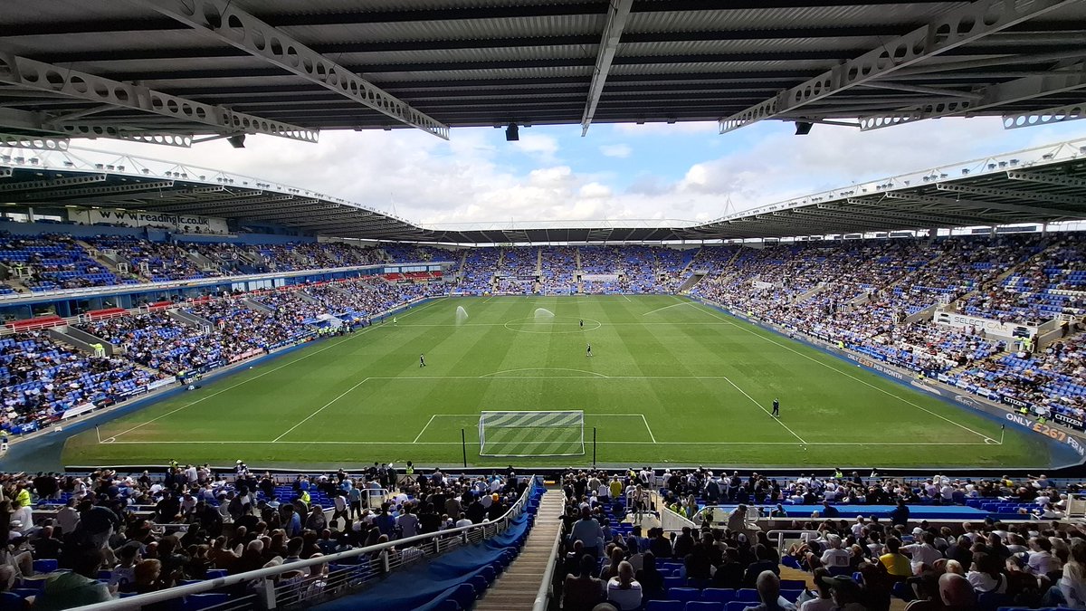 PlanetFPLPod's tweet image. 🏟 Reading away
🤍 #COYS