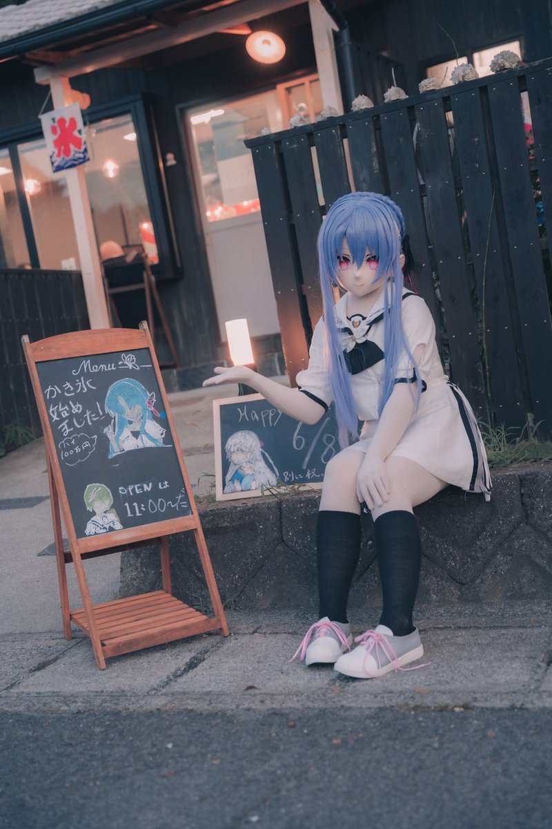 「こちらのかき氷はいかがでしょうか？私が欲しい？初めだから優しく.........って違う！」

📷<a href="/4KeyCyan/">4Key</a> <a href="/Bokugen_kig/">墨弦</a> 
thx：直島ショップ ウミホタル