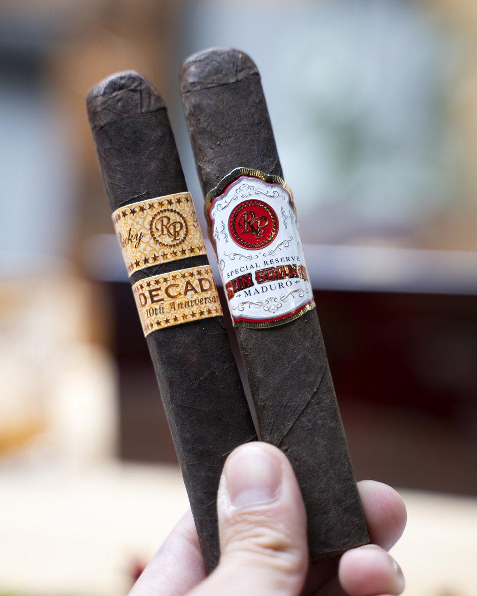 HoltsCigar's tweet image. Left or right? Do you have a favorite from Rocky Patel?