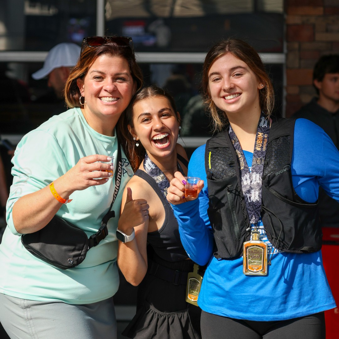 UrbanBourbonHM's tweet photo. Run now, bourbon later. 🏃♂️🥃
Weekend miles hit different when you’ve got that post-run pour waiting for you. Whether it’s a shakeout run or a long one, earn your sips the sweaty way.
Bourbon & finish lines—both worth chasing.
#UBHM #UB5K #Oct18 #WeekendMiles https://t.co/cXjNfD1ia0
